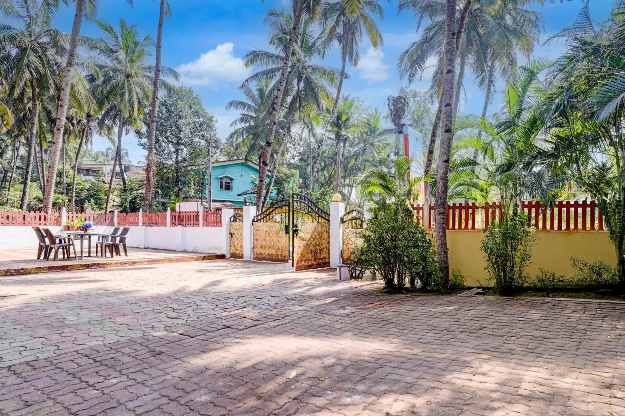 בנולים Oyo Flagship Triple Beach Guest House מראה חיצוני תמונה