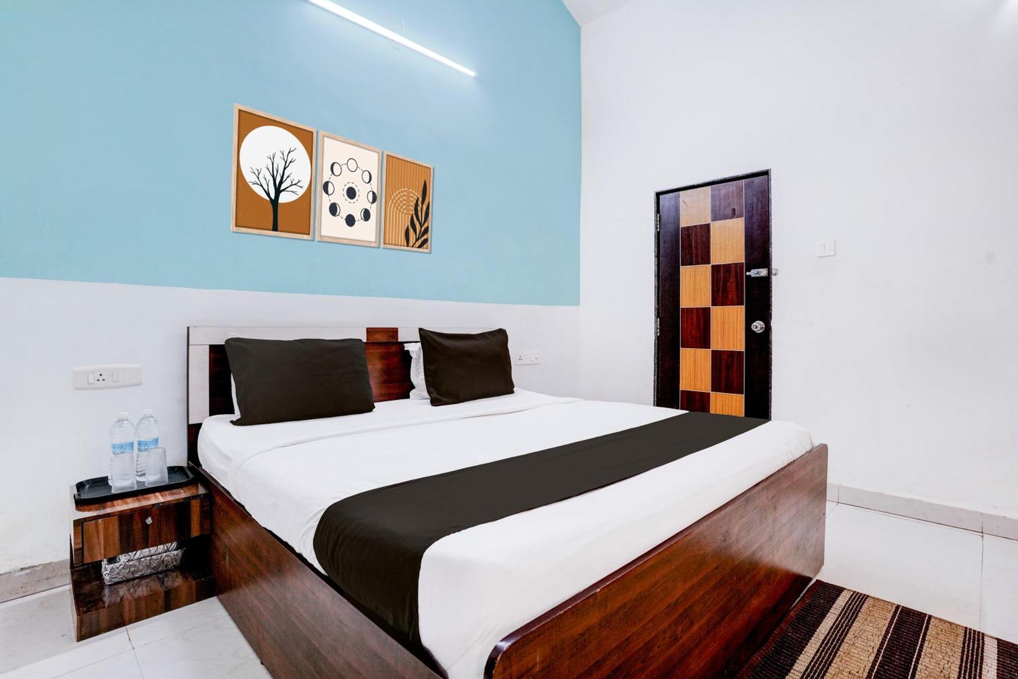 בנולים Oyo Flagship Triple Beach Guest House מראה חיצוני תמונה