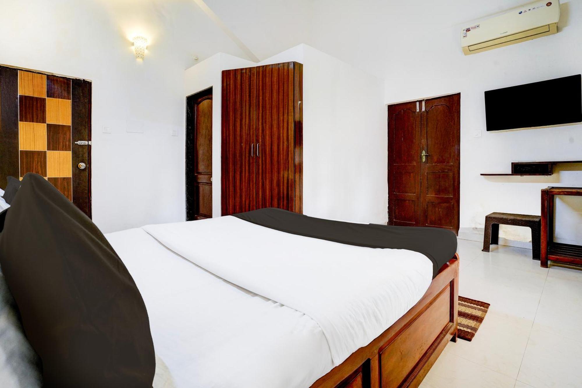 בנולים Oyo Flagship Triple Beach Guest House מראה חיצוני תמונה